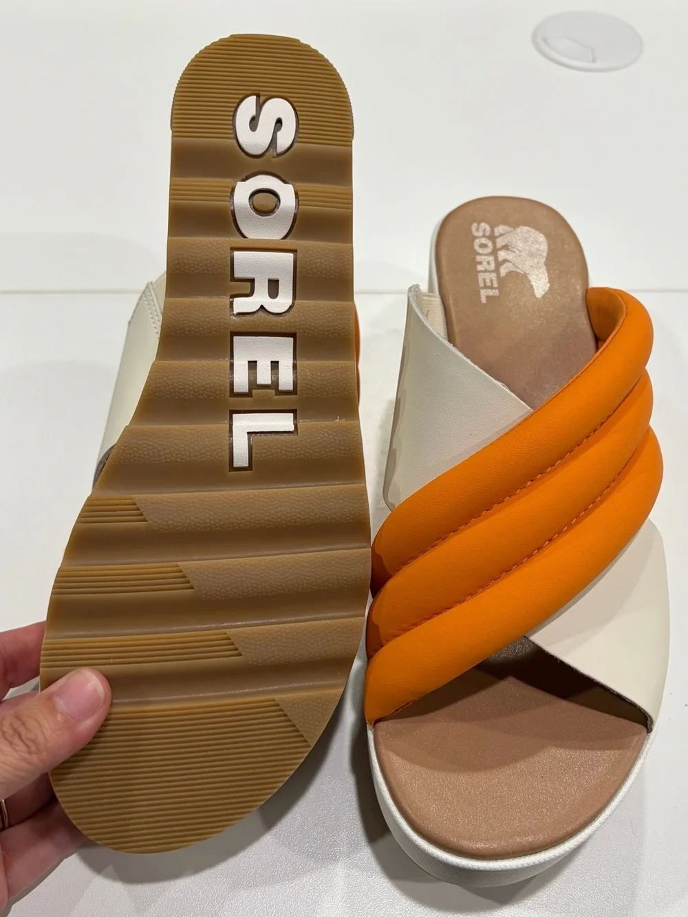 Sorel Women's Size 9 Cameron Flatform Puff Wedge Mule Sandals Orange NWT